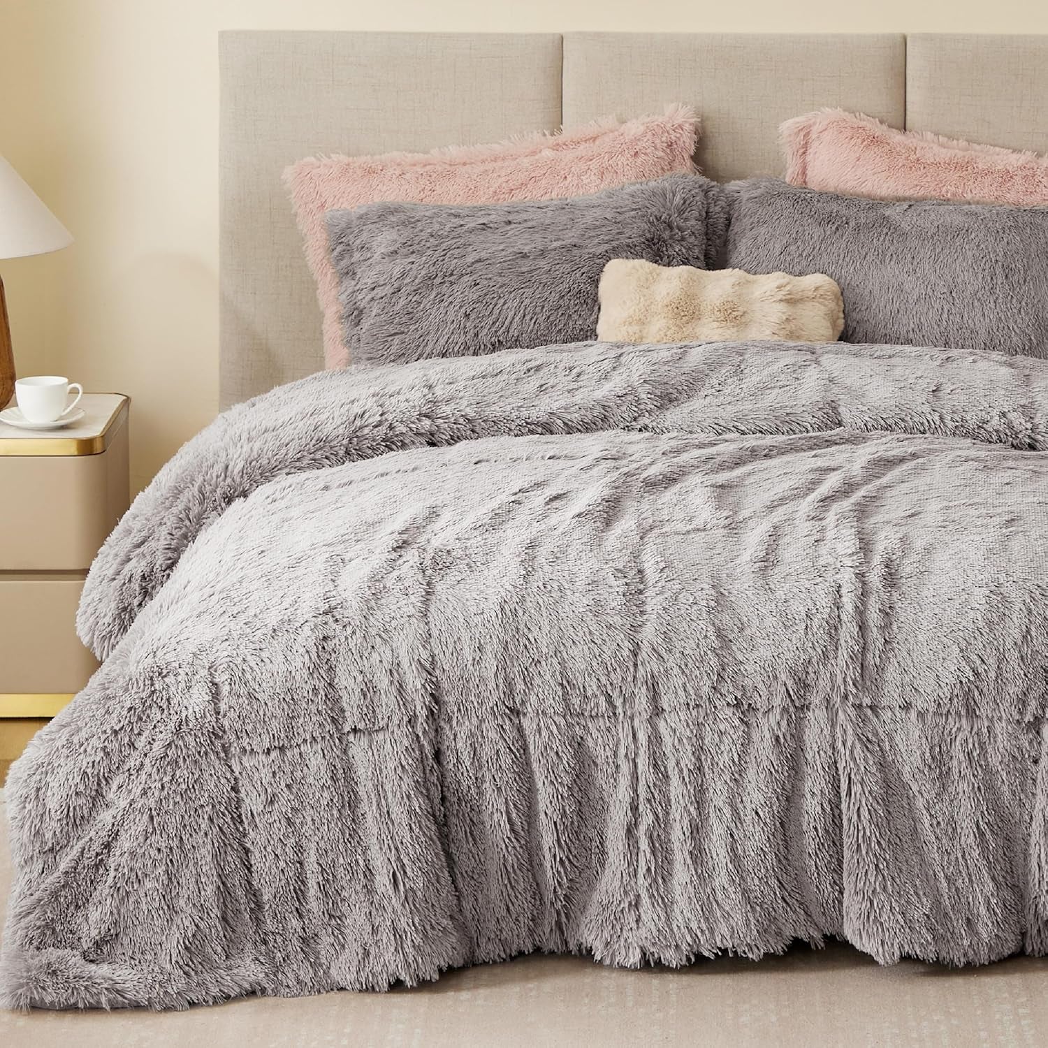  Modern Casual Ultra Soft All Season Fluffy Bedding 